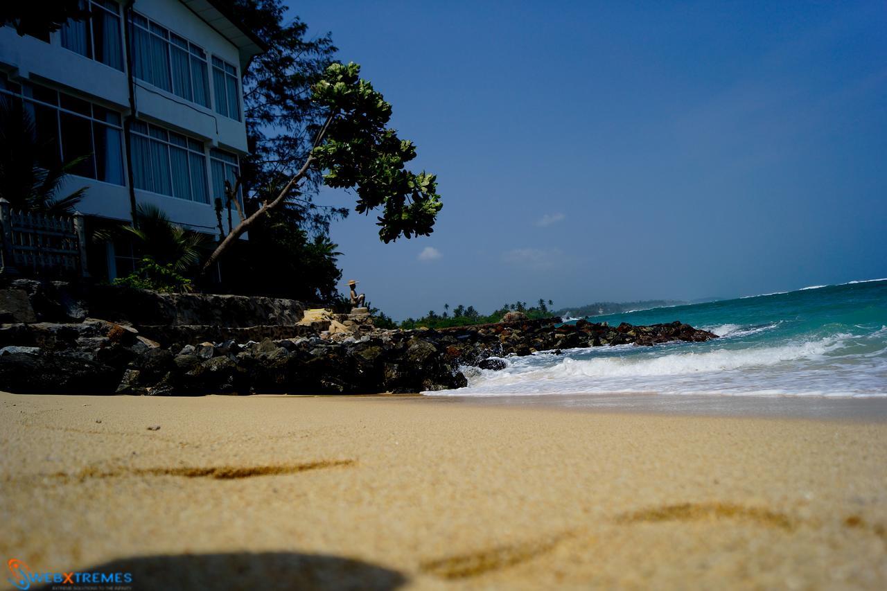 Sayurima Beach Hotel Ahangama Exterior foto